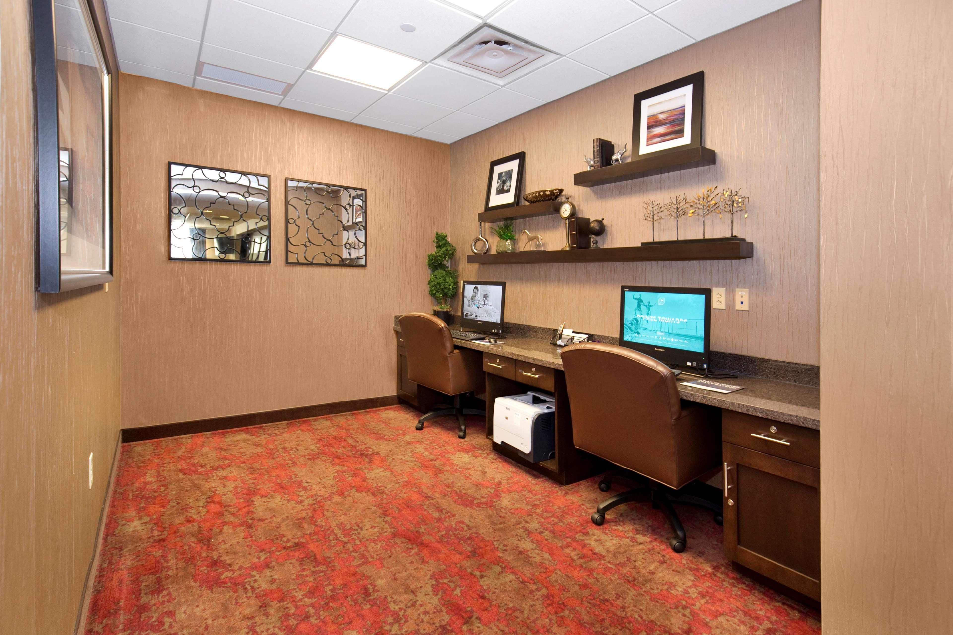 Hampton Inn Butler Extérieur photo
