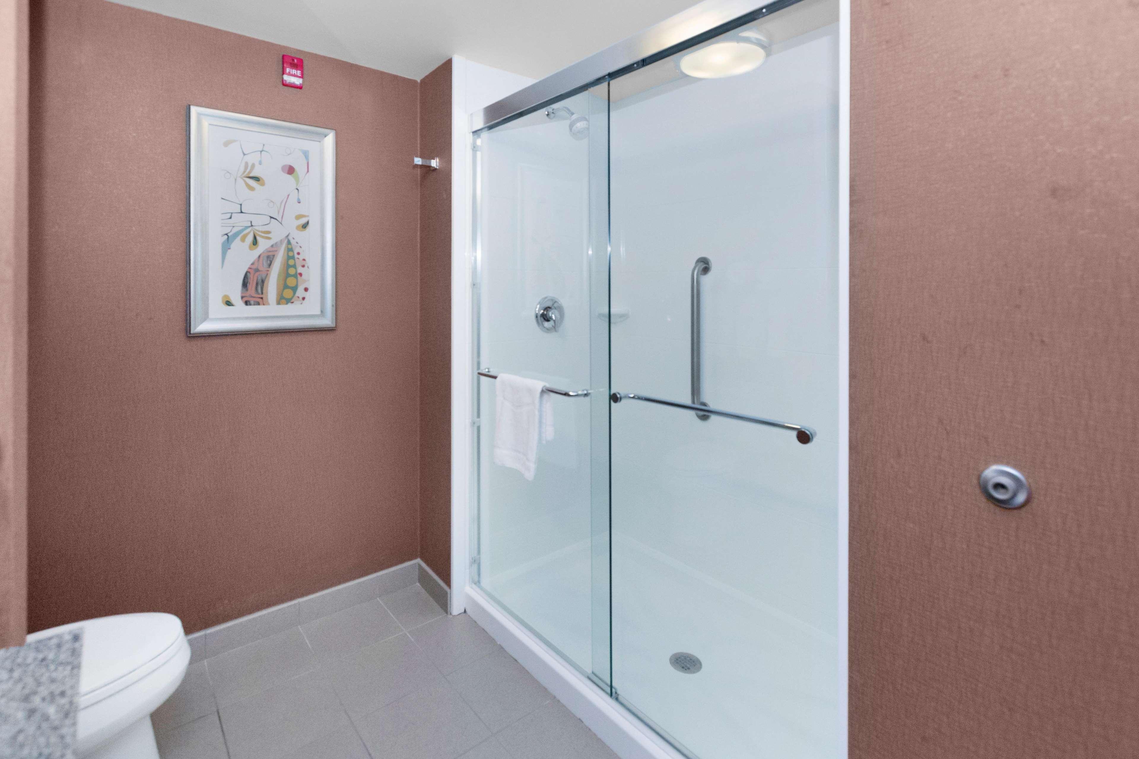 Hampton Inn Butler Extérieur photo