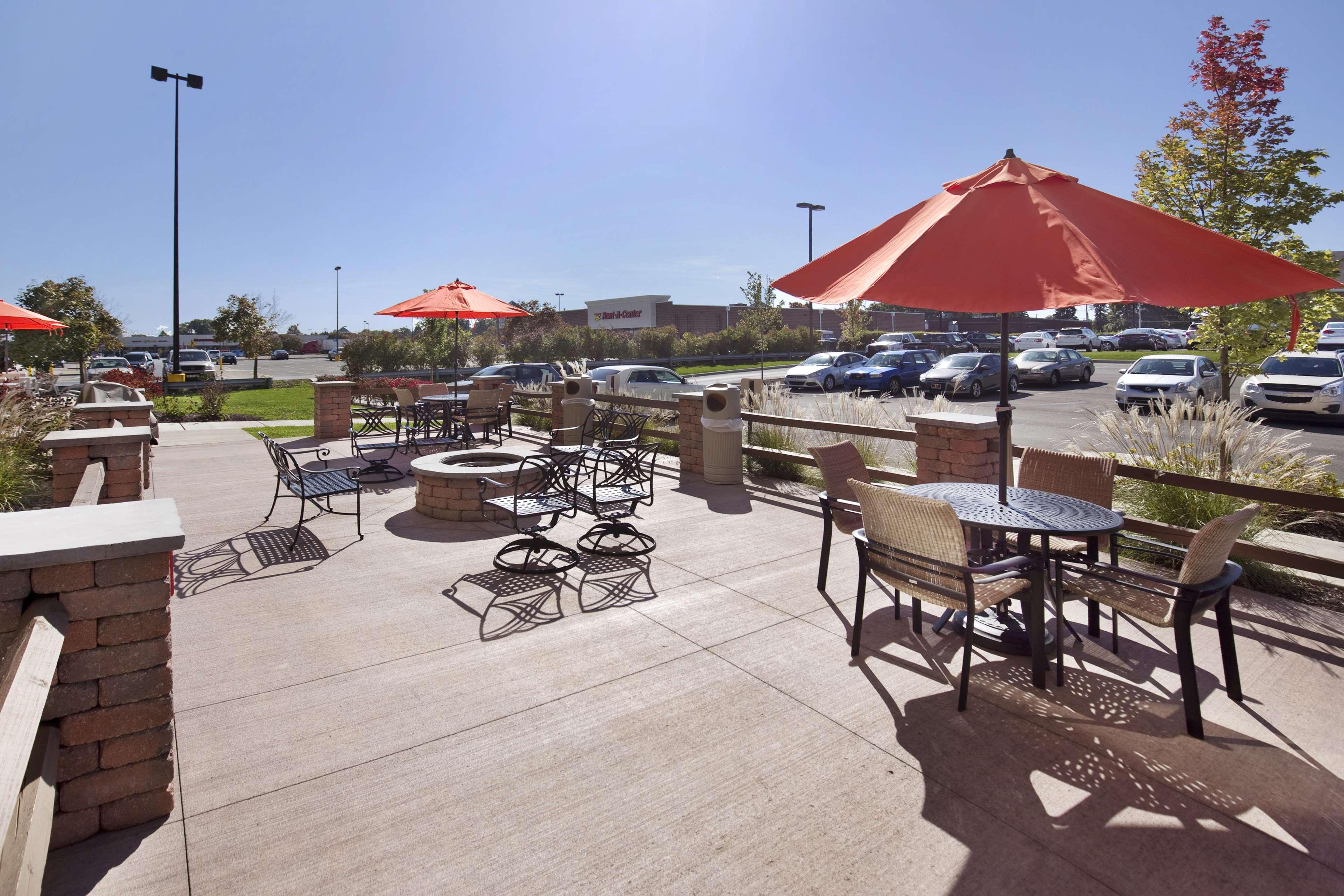 Hampton Inn Butler Extérieur photo