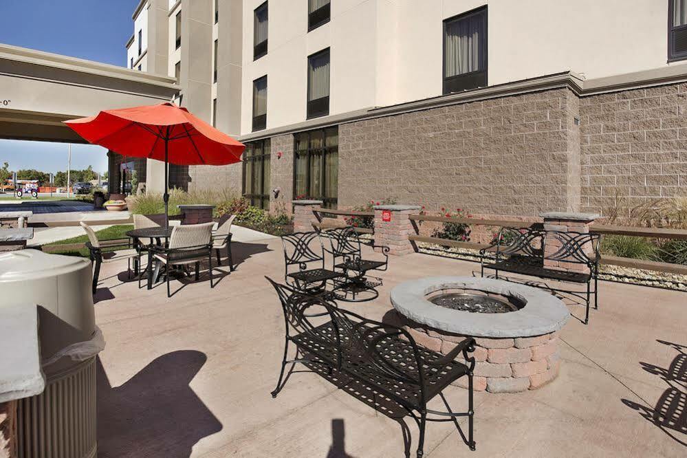 Hampton Inn Butler Extérieur photo